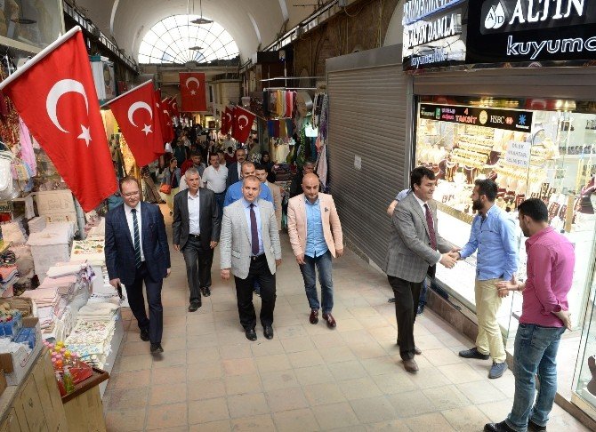 Çarşı Eski İhtişamına Kavuşuyor