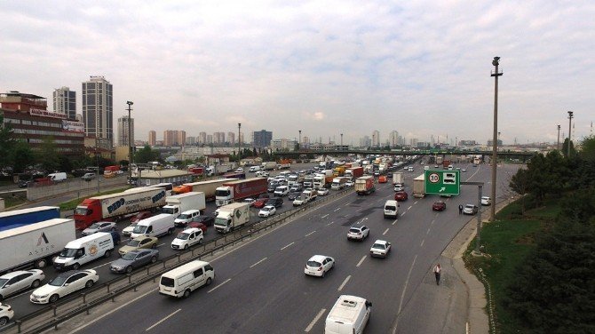 Radyo Trafik’ten İstanbul Trafiğine Drone’lu Çözüm