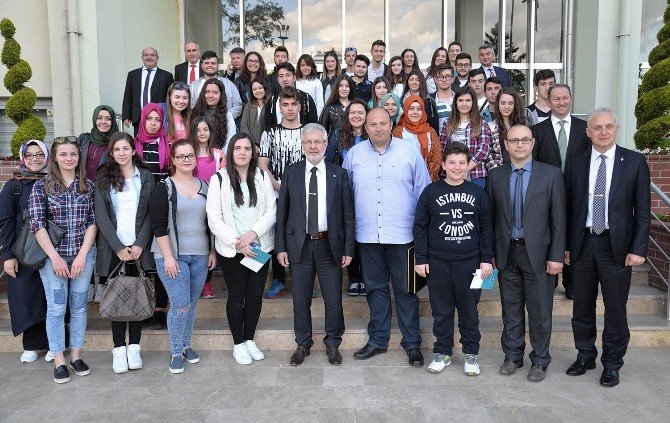 Uü Yönetimi Gümülcineli Lise Öğrencilerini Ağırladı