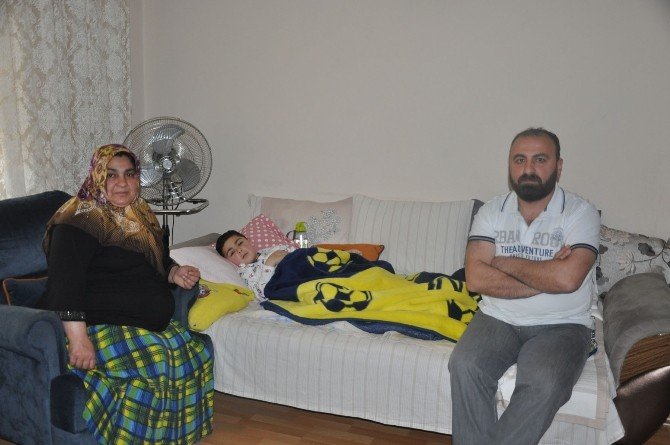 Böbrek Hastası Bedirhan’ın Umudu Hayırseverler