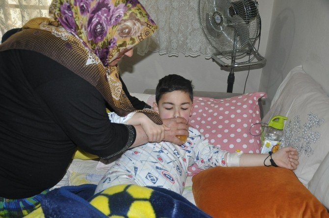 Böbrek Hastası Bedirhan’ın Umudu Hayırseverler