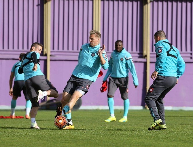 Osmanlıspor’da Kasımpaşa Mesaisi Başladı