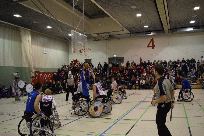 Tsk Tekerlekli Sandalye Basketbol Takımı Başarından Başarıya Koşuyor