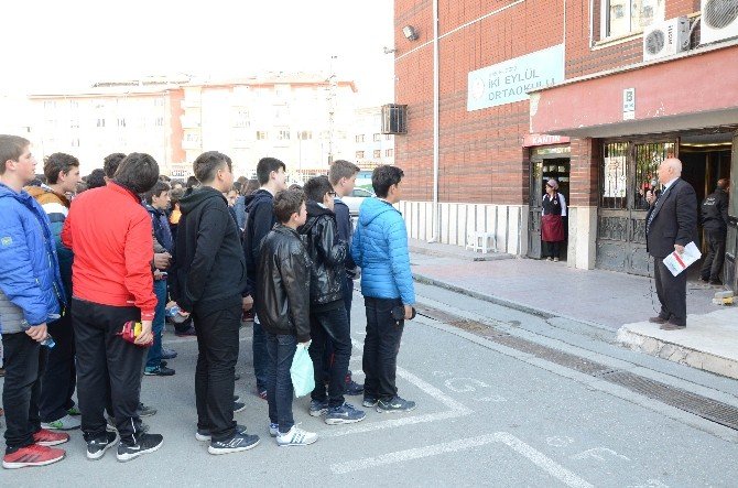 Okul Müdüründen Öğrencilere Teog Ayarı