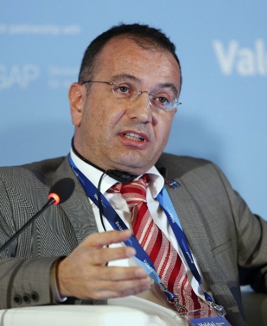 Prof. Dr. Kumbaroğlu: "Kesintiyi Bu Kez Ucuz Atlattık"
