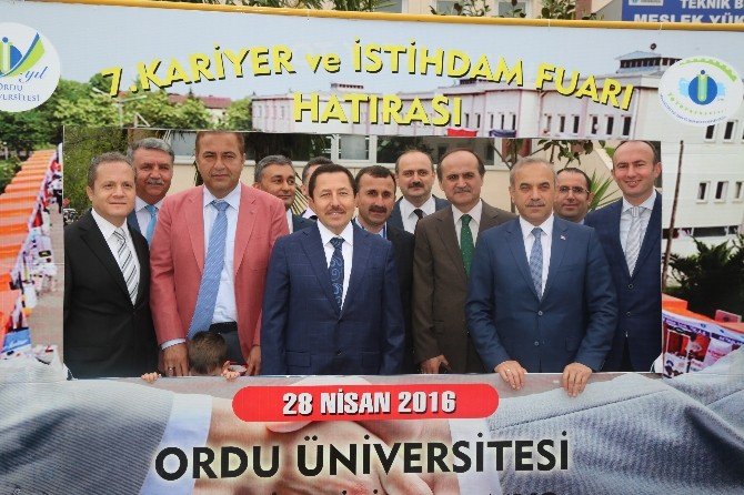 7. Kariyer Günleri Ve İstihdam Fuarı Başladı