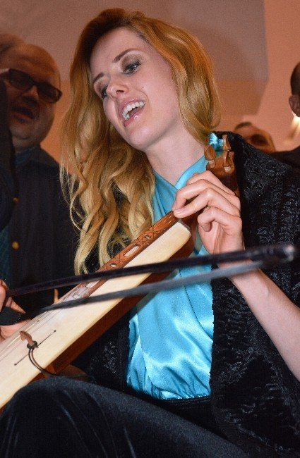 Wilma Elles’in Kemence İle İmtihanı