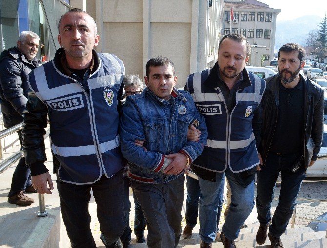 Boğazı Kesilerek Öldürülen Necla’nın Annesi Katil Zanlısına Ateş Püskürdü