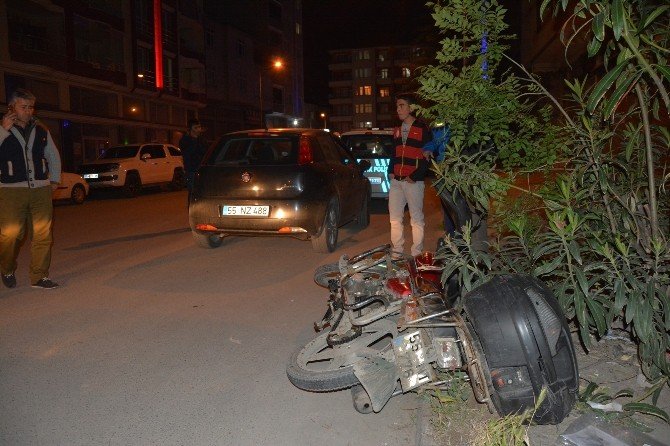 Otomobil İle Motosiklet Çarpıştı: 1 Yaralı