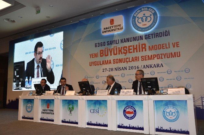 Büyükşehir Yasası Masaya Yatırıldı