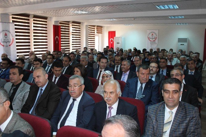 Milli Eğitim Bakanı Avcı, Roketlerin Düştüğü Kilis’te, Eğitim Camiası İle Toplantı Yaptı