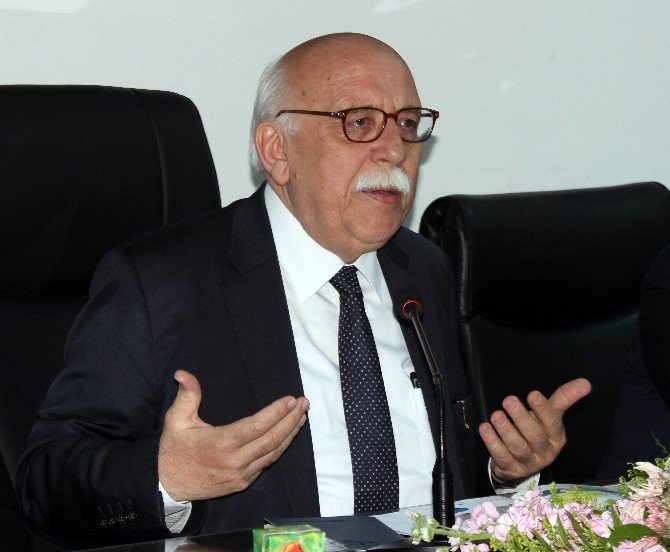 Milli Eğitim Bakanı Avcı, Roketlerin Düştüğü Kilis’te, Eğitim Camiası İle Toplantı Yaptı