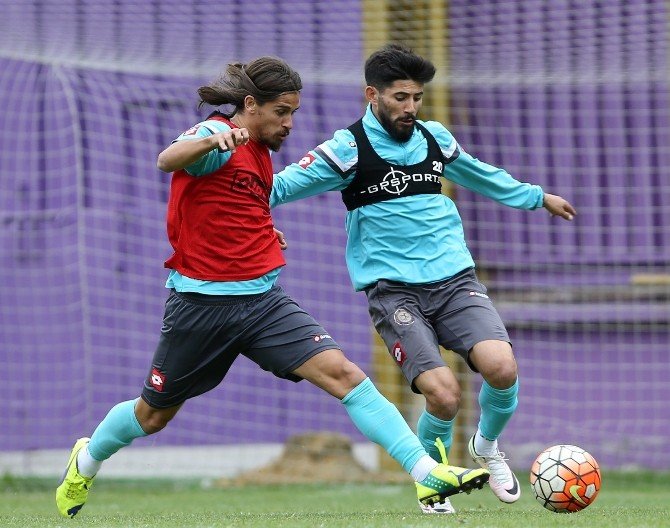 Osmanlıspor’da Kasımpaşa Maçı Hazırlıkları Sürüyor