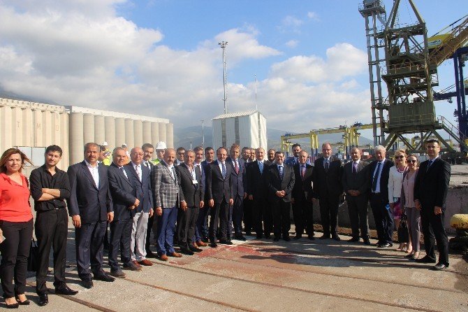 Ürdün Ulaştırma Bakanı Ro-ro Seferleri İçin İskenderun’da