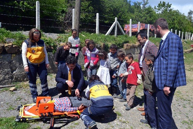Sağlık Müdürlüğü Ve Tügva’dan Kırsal Mahalle Okullarına Ziyaret