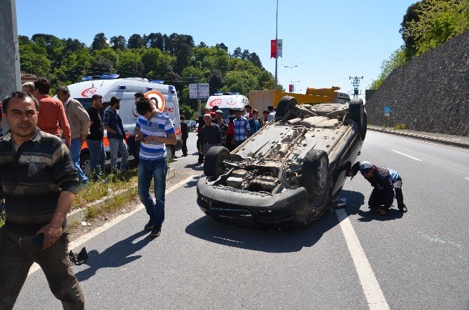 Alaplı’da Araç Takla Attı: 2 Yaralı