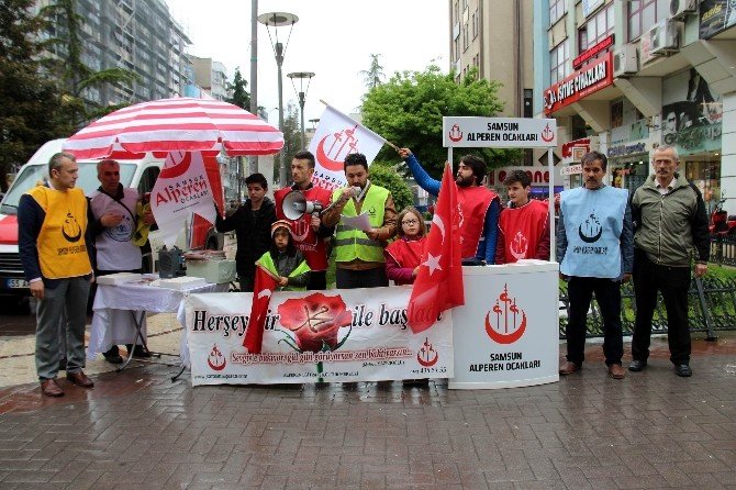 Alperenlerden Kutlu Doğum Etkinliği