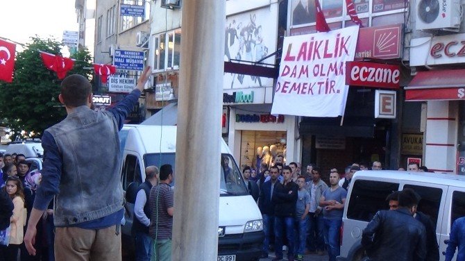 Bartın’da “Afiş” Gerginliği