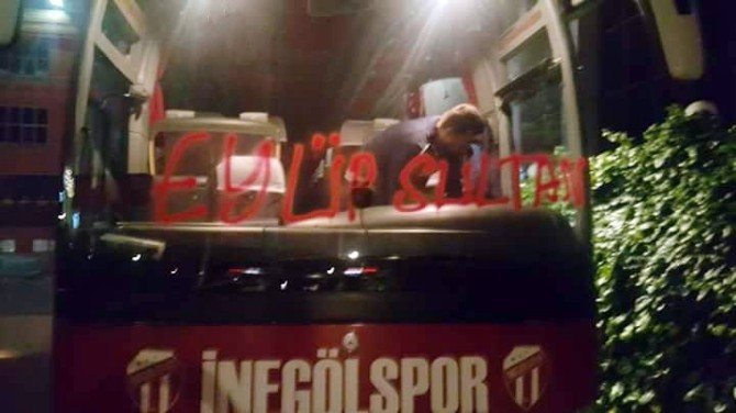 İnegölspor’un Takım Otobüsüne Saldırı