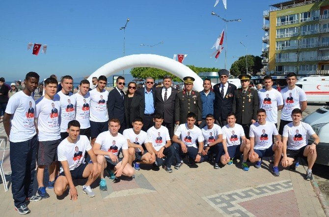 Gemlik Şehitleri İçin Yarıştı