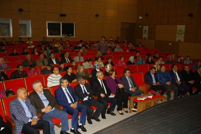 Samsun’da ‘İşitme Engelli Gençler Manevi Mimarlarını Öğreniyor’ Programı