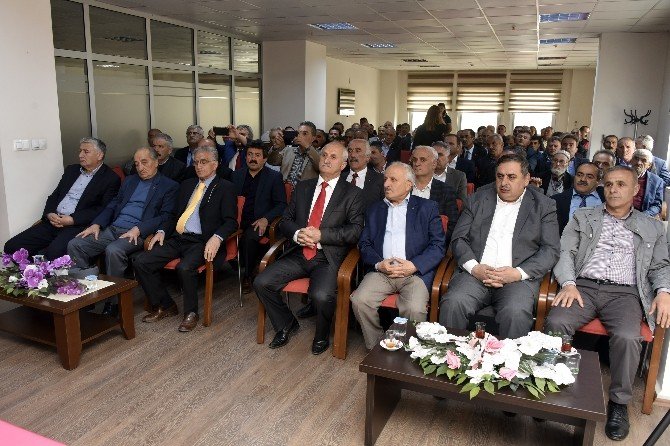 Gümüşhane Muhtarları Kongreye Gitti