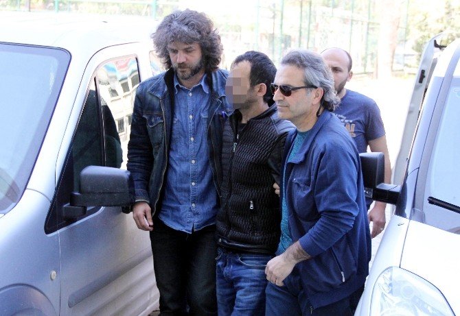 Takside 5 Bin Adet Uyuşturucu Hapla Yakalanan 3 Kişi Adliyeye Sevk Edildi