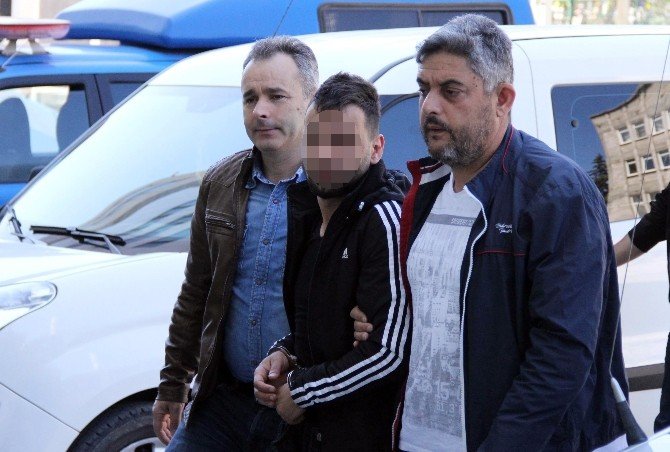 Takside 5 Bin Adet Uyuşturucu Hapla Yakalanan 3 Kişi Adliyeye Sevk Edildi