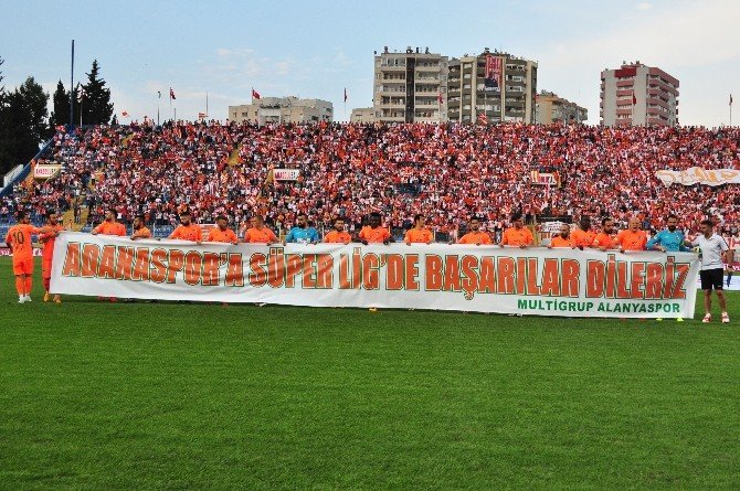 Multigroup Alanyasorlu Oyuncular Şampiyonu Alkışladı