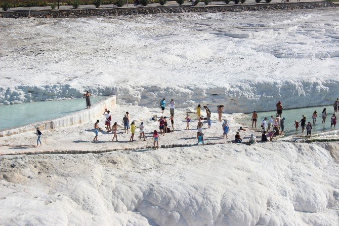 Pamukkale Turist Çekmek İçin Arayış İçinde