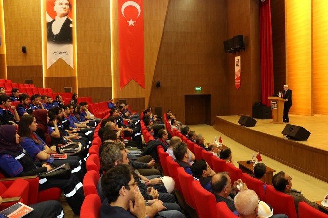 Üniversite Öğrencileri Kardemir’de İşbaşı Yaptı