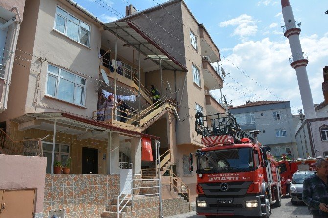 Baca Yangını Korkuttu