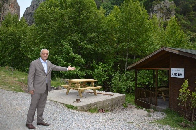Sadağı Kanyonu Turistleri Bekliyor