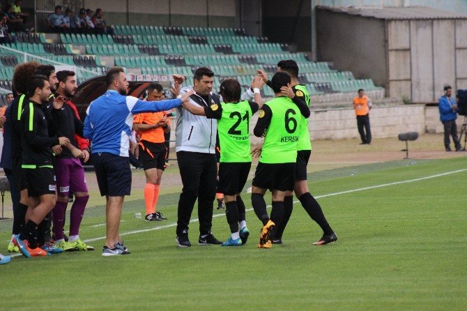 Denizlispor Ligde Kalmak İçin Kenetlendi
