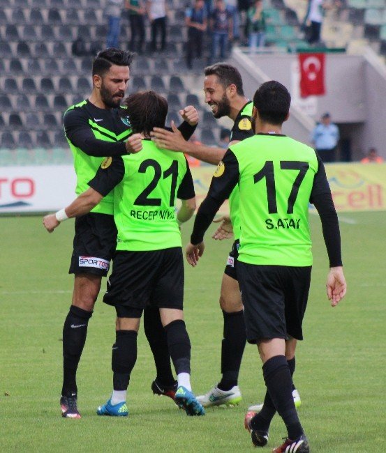 Denizlispor Ligde Kalmak İçin Kenetlendi