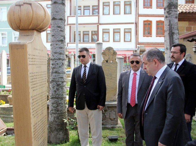 Özdağ’dan Mhp Lideri Bahçeli’ye Çağrı