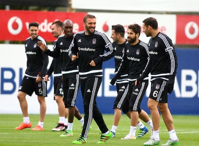 Beşiktaş, Galatasaray Derbisi Hazırlıklarını Sürdürüyor