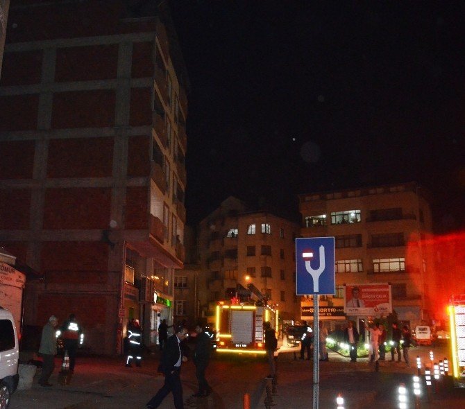 Çatı Yangını Korkuttu