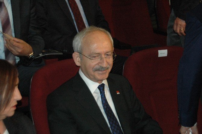 Chp Genel Başkanı Kılıçdaroğlu “Halktan Biri” Oyununu İzledi