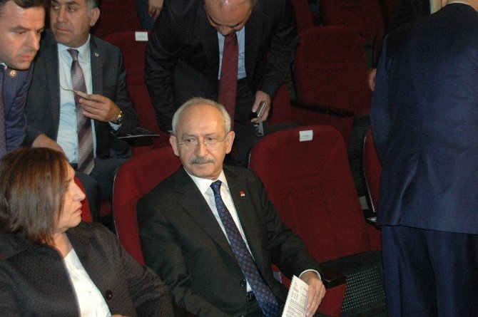 Chp Genel Başkanı Kılıçdaroğlu “Halktan Biri” Oyununu İzledi
