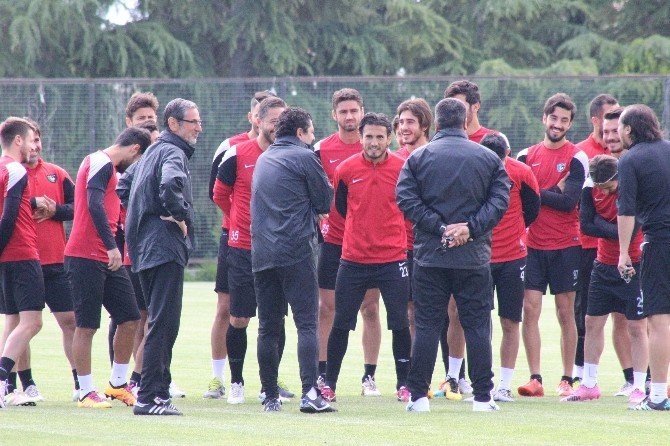 Denizlispor’da Moraller Yerinde
