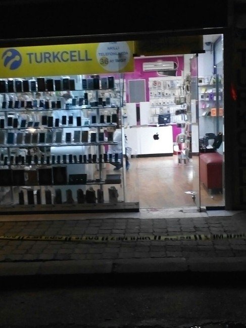 Sakarya’da Döner Bıçaklı Ve Silahlı Kavga: 2 Yaralı