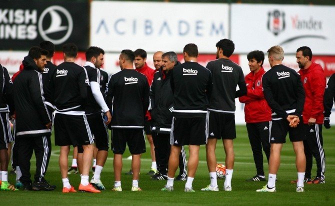 Beşiktaş, Derbi Hazırlıklarını Sürdürüyor