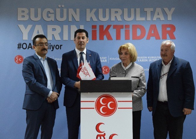 Sinan Oğan, Alparslan Türkeş’in Kızı İle Basın Toplantısı Düzenledi