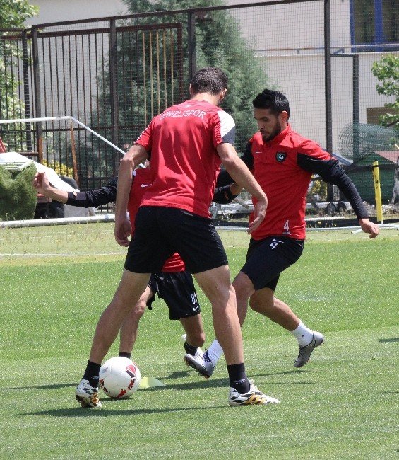 Veli Acar: "İnşallah Silinen 3 Puanı Aramayız"