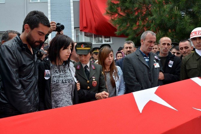 Samsunlu Şehit Uzman Çavuşu Binlerce Vatandaş Uğurladı