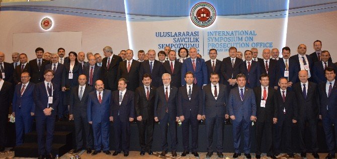 Adalet Bakanı Bekir Bozdağ: