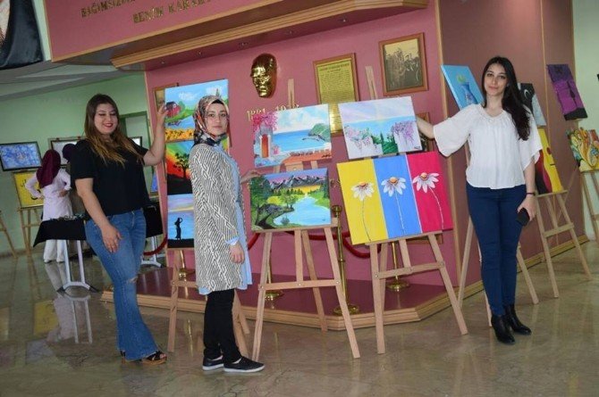 Tokat’ta Üniversite Öğrencileri Hünerlerini Sergiledi