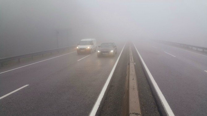 Bolu Dağı’nda Yoğun Sis Etkili Oldu