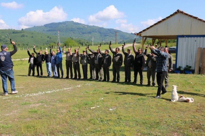 Düzce’de Görev Yapan Ormancılar Atış Eğitimi Yaptı
